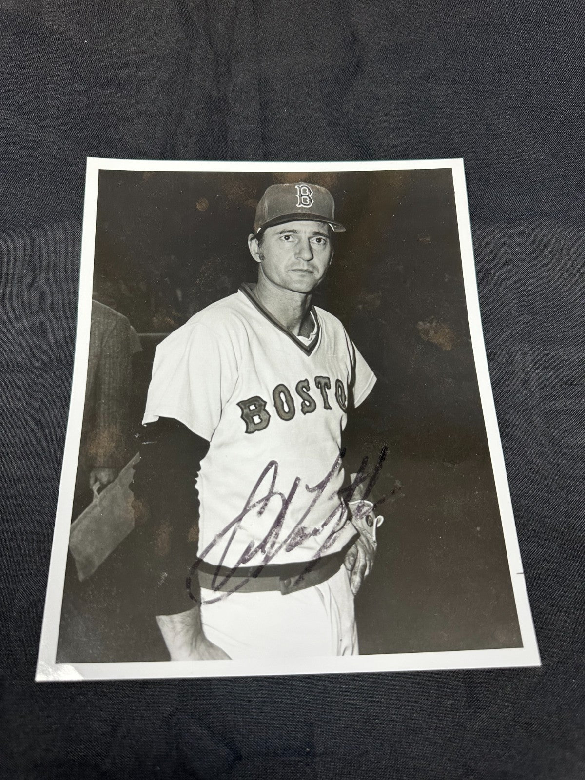 Carl Yastrzemski Signed 8x10 Autographed Photo Boston Red Sox HOF