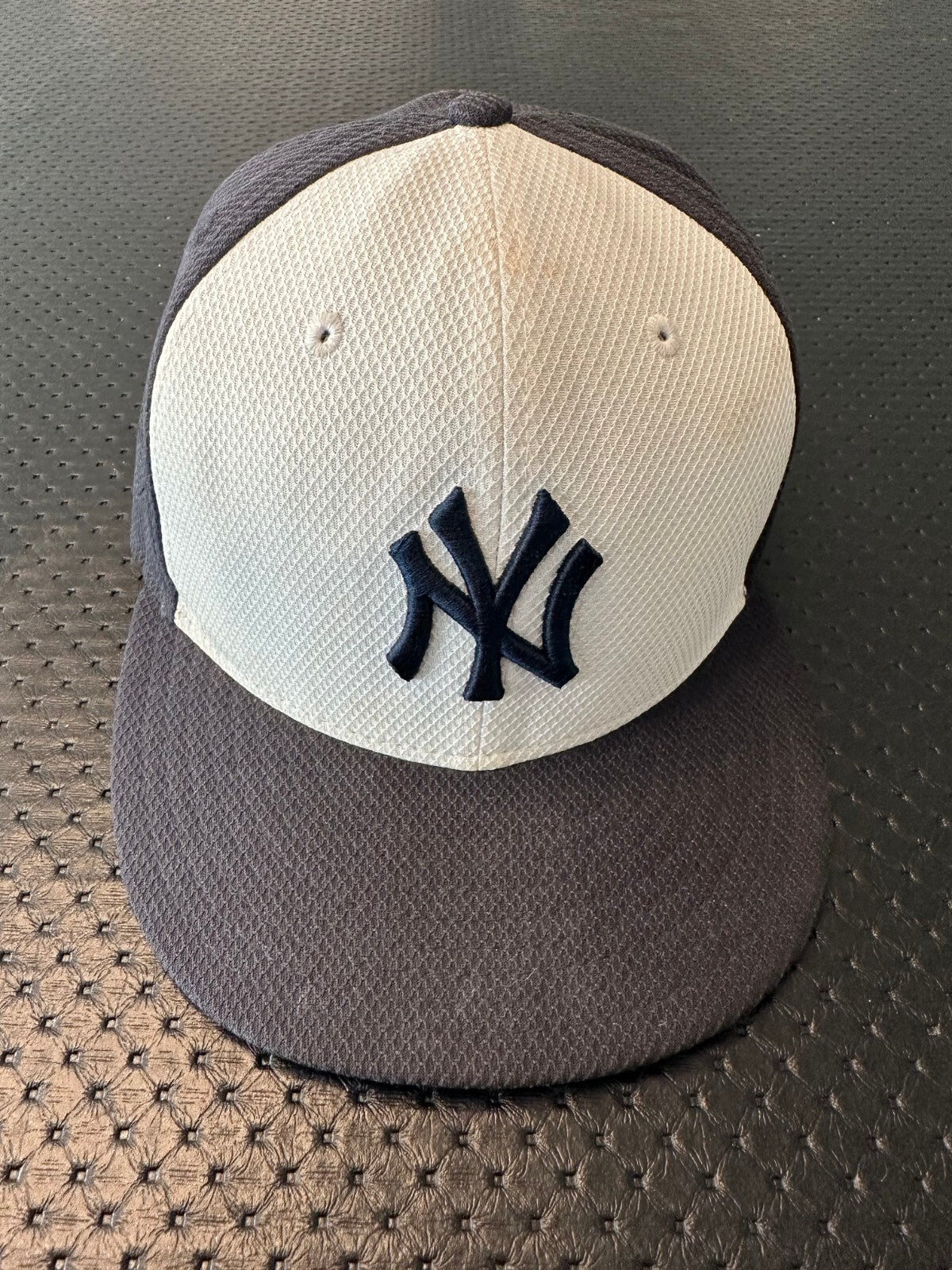 Mark Teixeira Game Used 2016 New York Yankees Cap Hat MLB Authenticated Steiner